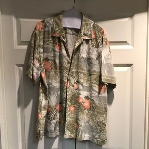 Tommy Bahama Hawaiian shirt XL